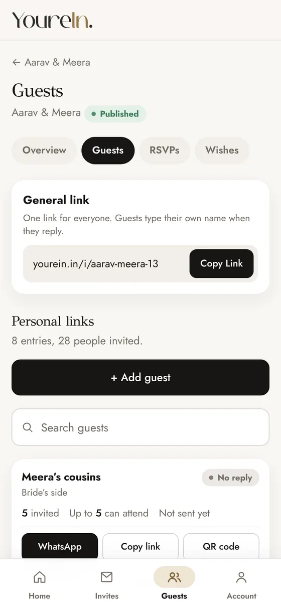 YoureIn guest list with a general link, a personal link for each family, reply status and WhatsApp, Copy link and QR code buttons